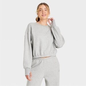 New! Women's Fleece Cropped Crewneck
Pullover Sweatshirt JoyLab
Heathered Gray S
